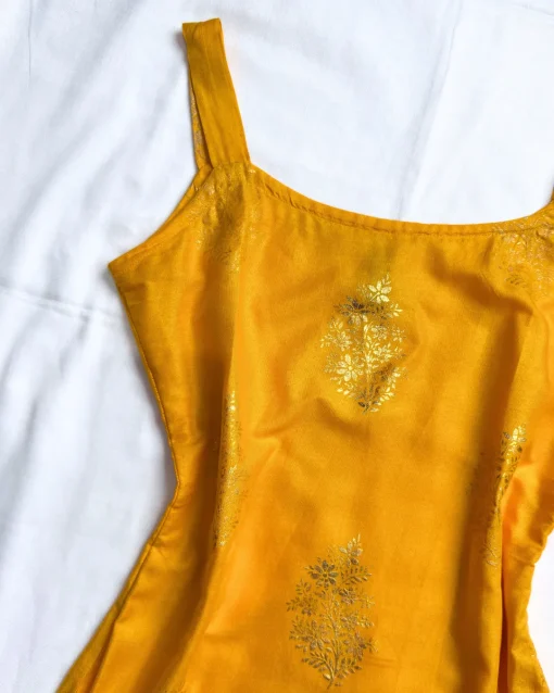 Yellow Foil-Print Cotton Sleeve-less Kurti-Top - Image 2